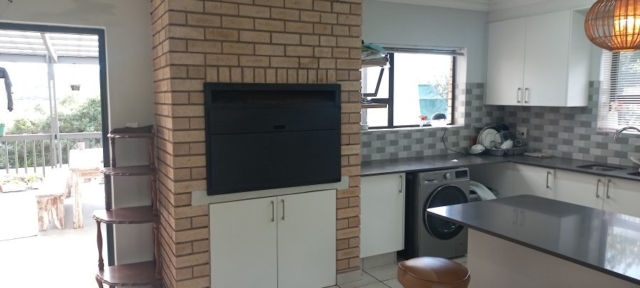 2 Bedroom Property for Sale in Fraaiuitsig Western Cape